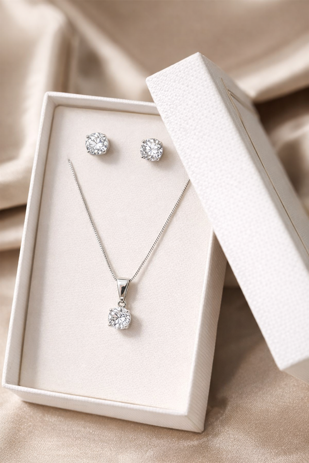 The Solitaire Sparkle Set