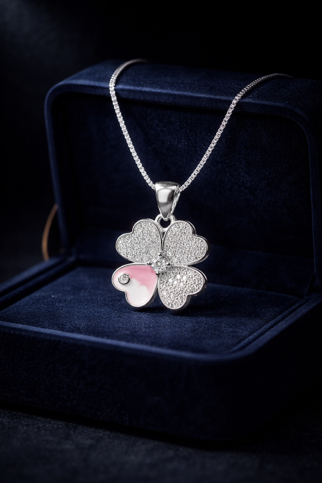 Clover & Heart Pendant